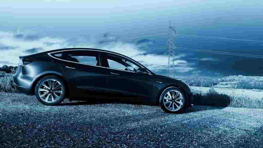 Tesla Model 3 İncelemesi